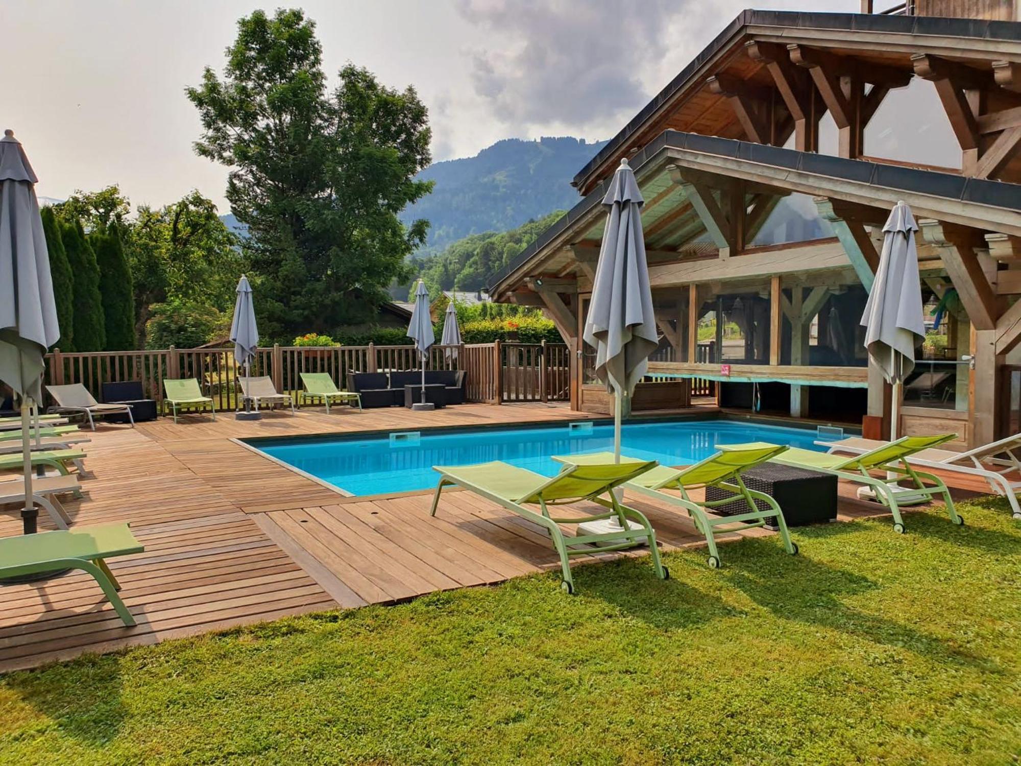 Hotel-Spa Le Morillon Charme & Caractere Eksteriør bilde