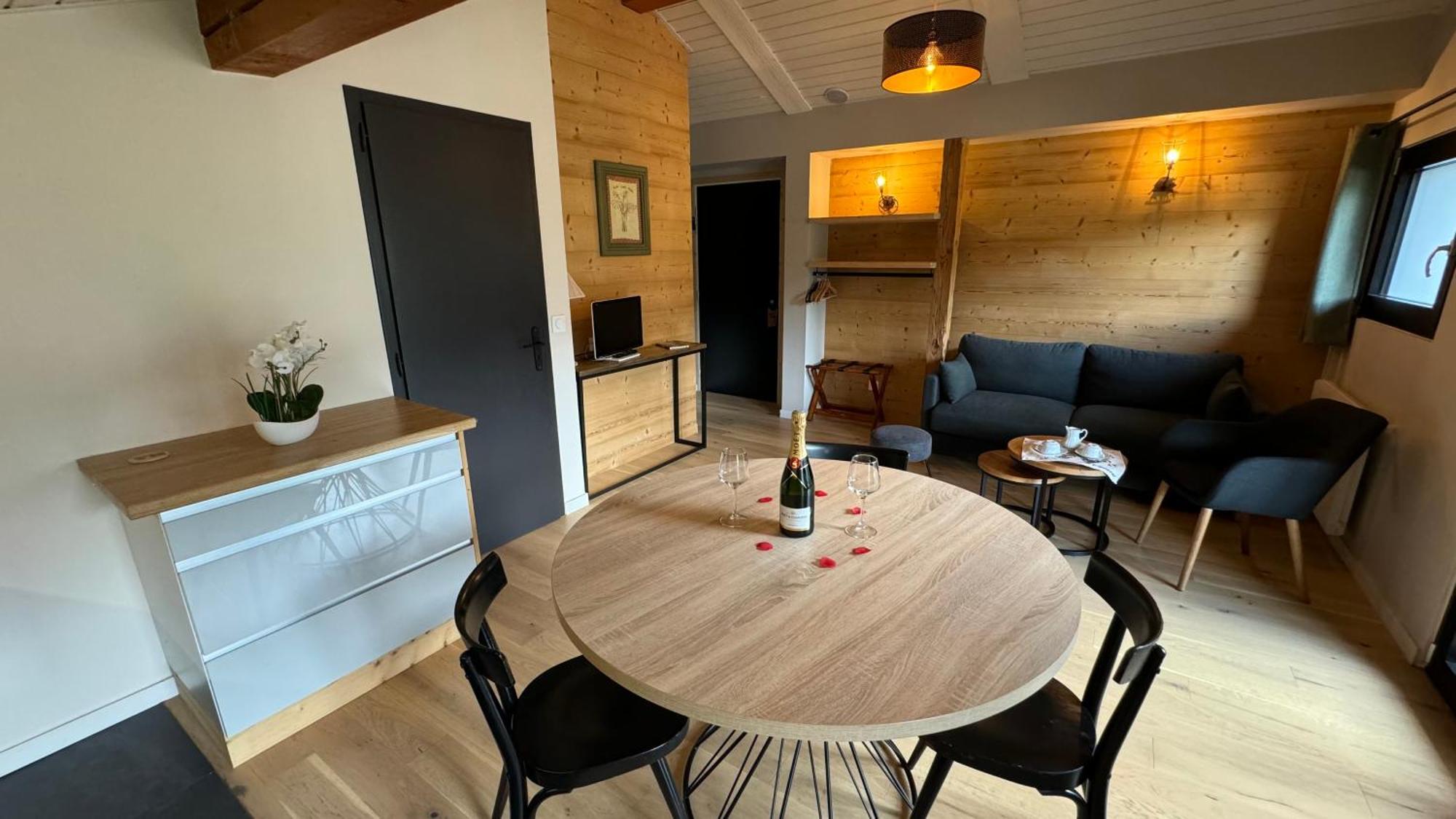 Hotel-Spa Le Morillon Charme & Caractere Eksteriør bilde